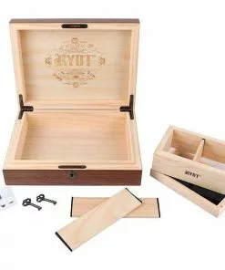 BOB Headquarters Storage RYOT Humidor Combo Box 8" X 11" Walnut Finish